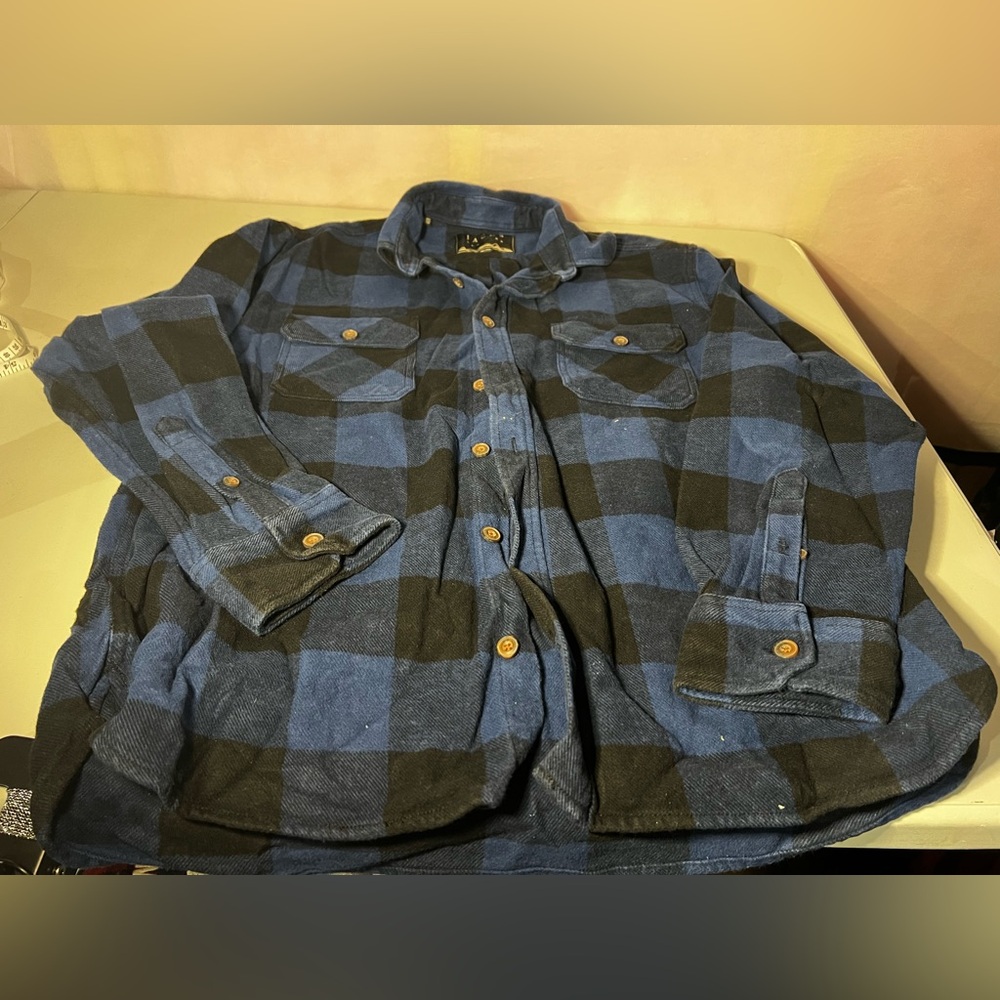 Jach’s New York flannel button up